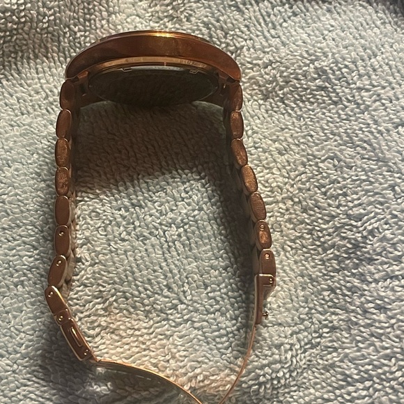 Michael Kors Watch - Picture 5 of 5